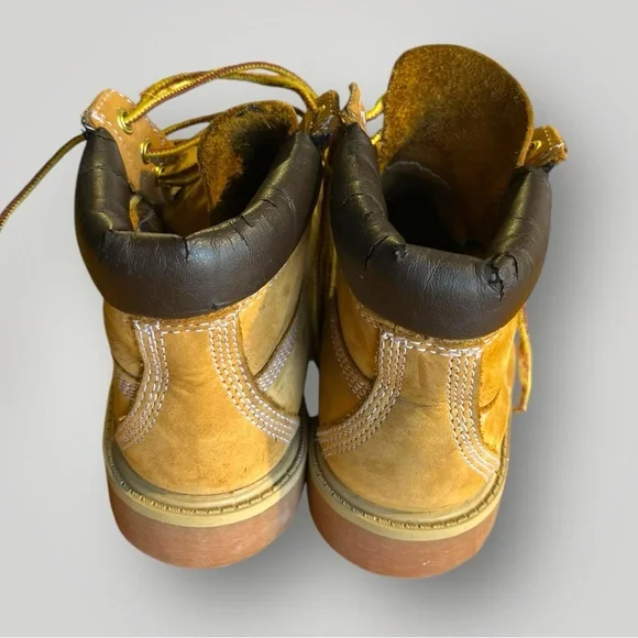 Timberland NUBUCK Boots - Picture 6 of 13